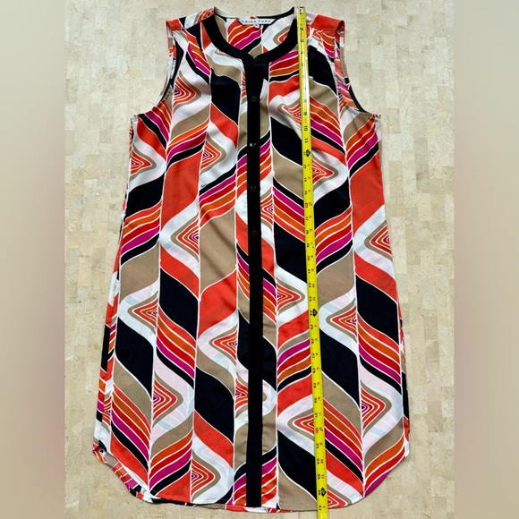 Trina Turk Women's 100% Silk Geometric Shirt Shift Dress Sz 10 Printed Colorful - Picture 4 of 8